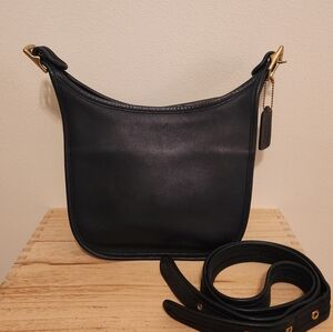 Vintage Coach Navy Janice Legacy Bag